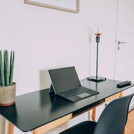 ベッド・アンド・ブレックファスト Coast Surf House 3*