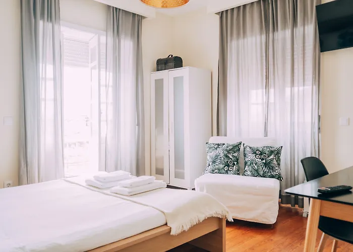 Coast Surf House Couette-café Espinho (Aveiro)