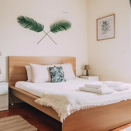 Frühstückspension Green Coast Surf House 3*