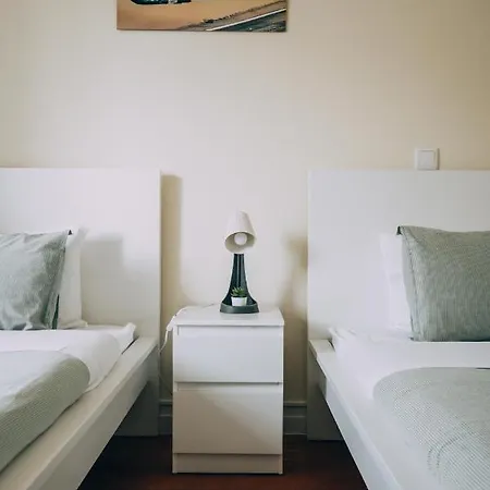 Coast Surf House Bed & Breakfast 3*
