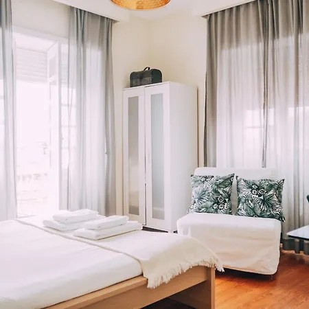 Green Coast Surf House 3* Espinho (Aveiro)