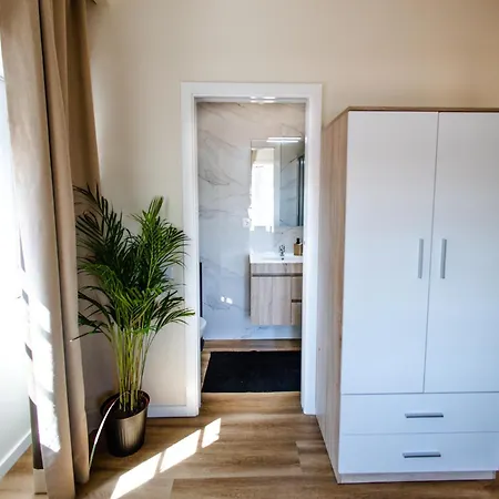 Bed & Breakfast Coast Surf House 3*