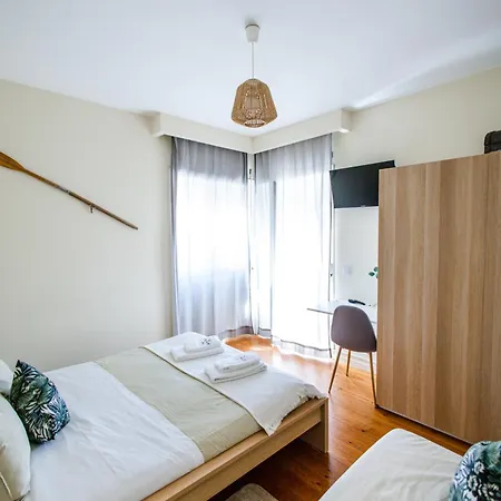 Green Coast Surf House 3*