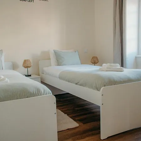 Frühstückspension Green Coast Surf House 3*