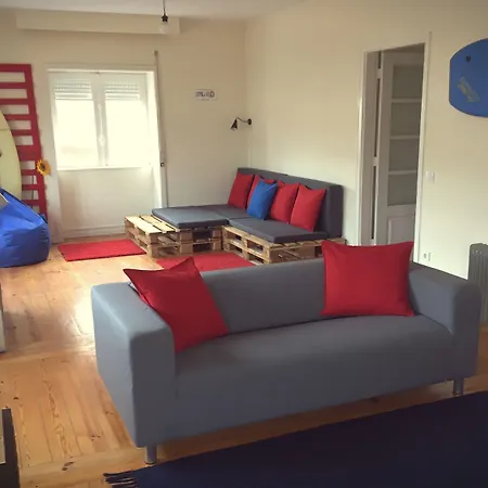 Green Coast Surf House Bed & Breakfast