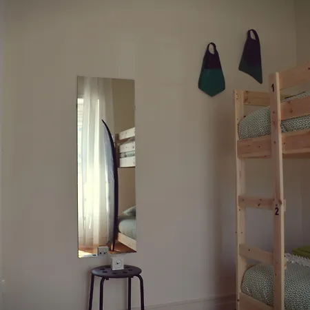 Green Coast Surf House 3*