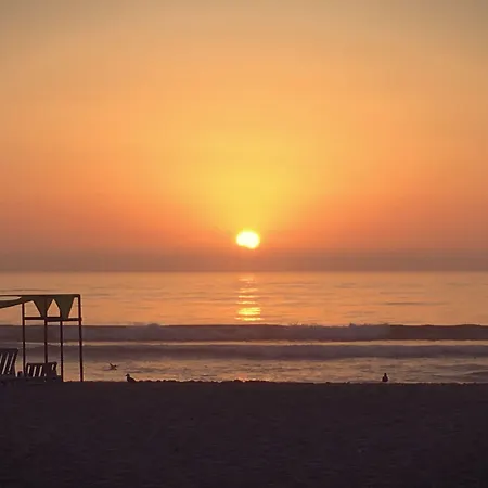 Bed & Breakfast Green Coast Surf House 3*