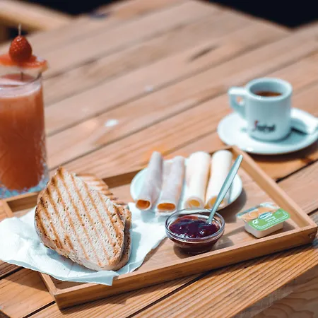 Green Coast Surf House Espinho (Aveiro)