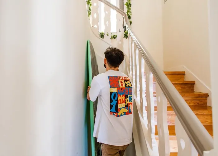 Bed & Breakfast Coast Surf House 3*