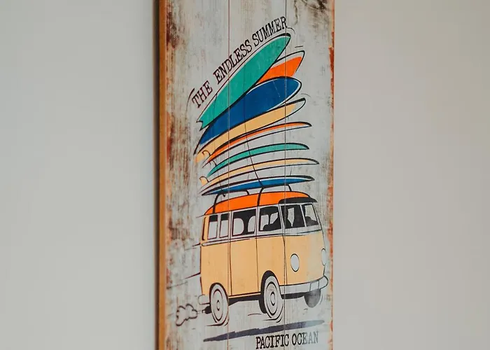 Coast Surf House Bed & Breakfast