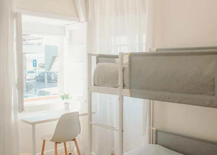 Coast Surf House Espinho (Aveiro)