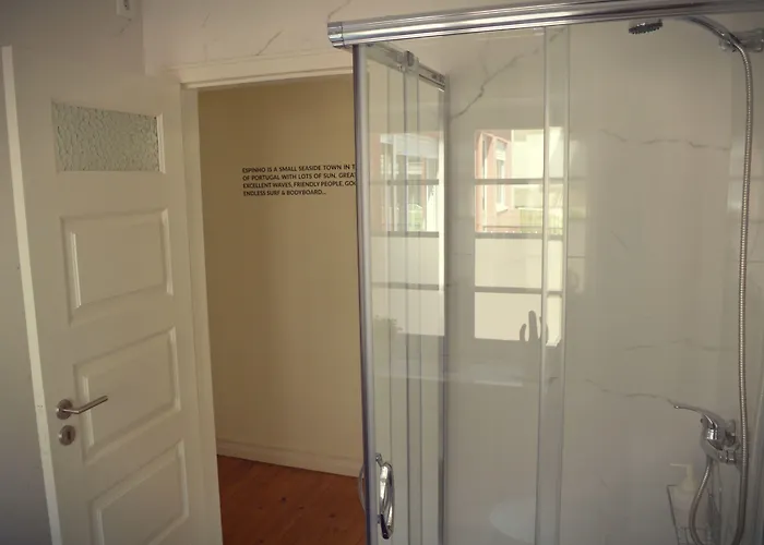 Coast Surf House Espinho (Aveiro)