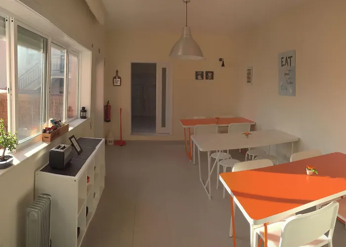 Coast Surf House 3* Espinho (Aveiro)